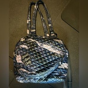 Oliver Thomas Quilted Navy and White 'Good Vibes Only' Shoulder Bag